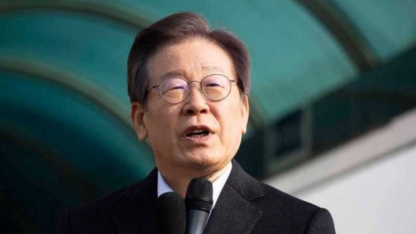 炒股配资平台开户 参选之路“亮绿灯”，韩国大选热门候选人李在明所涉案件被延期